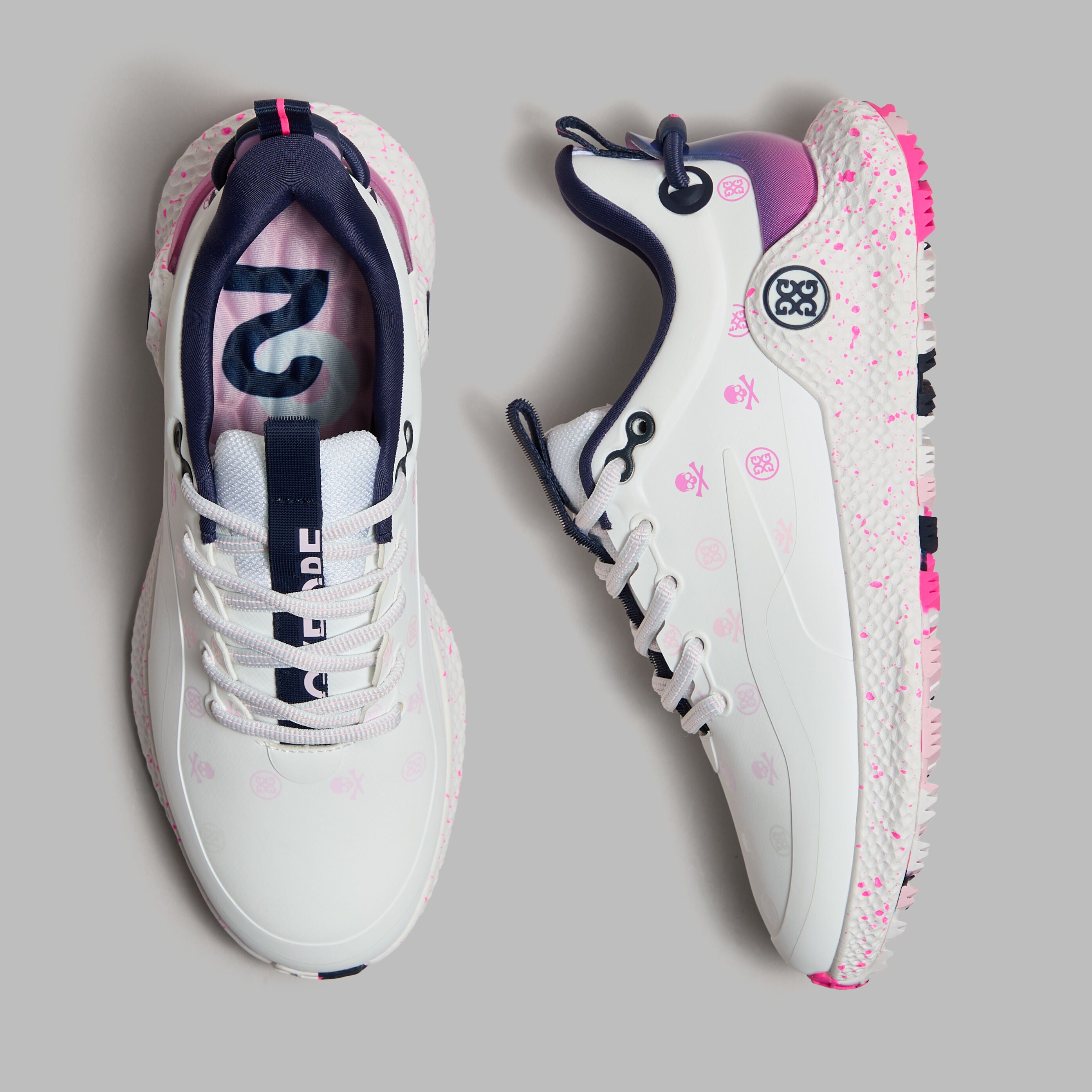 MG4+ O2 GRADIENT SKULL & TEES GOLF SHOE