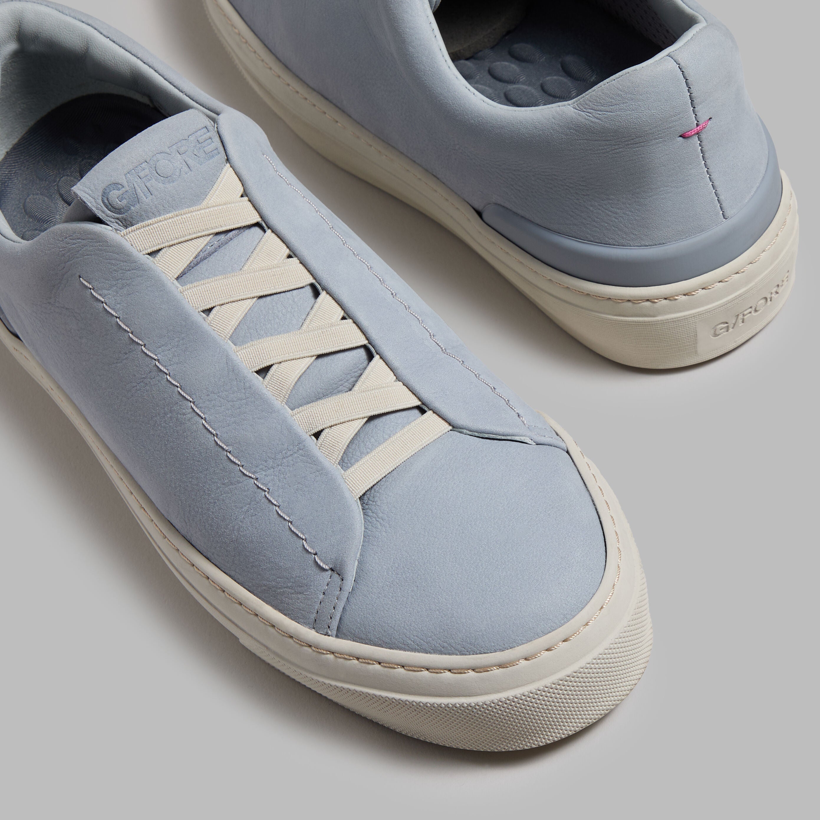 ENDEAVOUR SLIP ON LEATHER SNEAKER