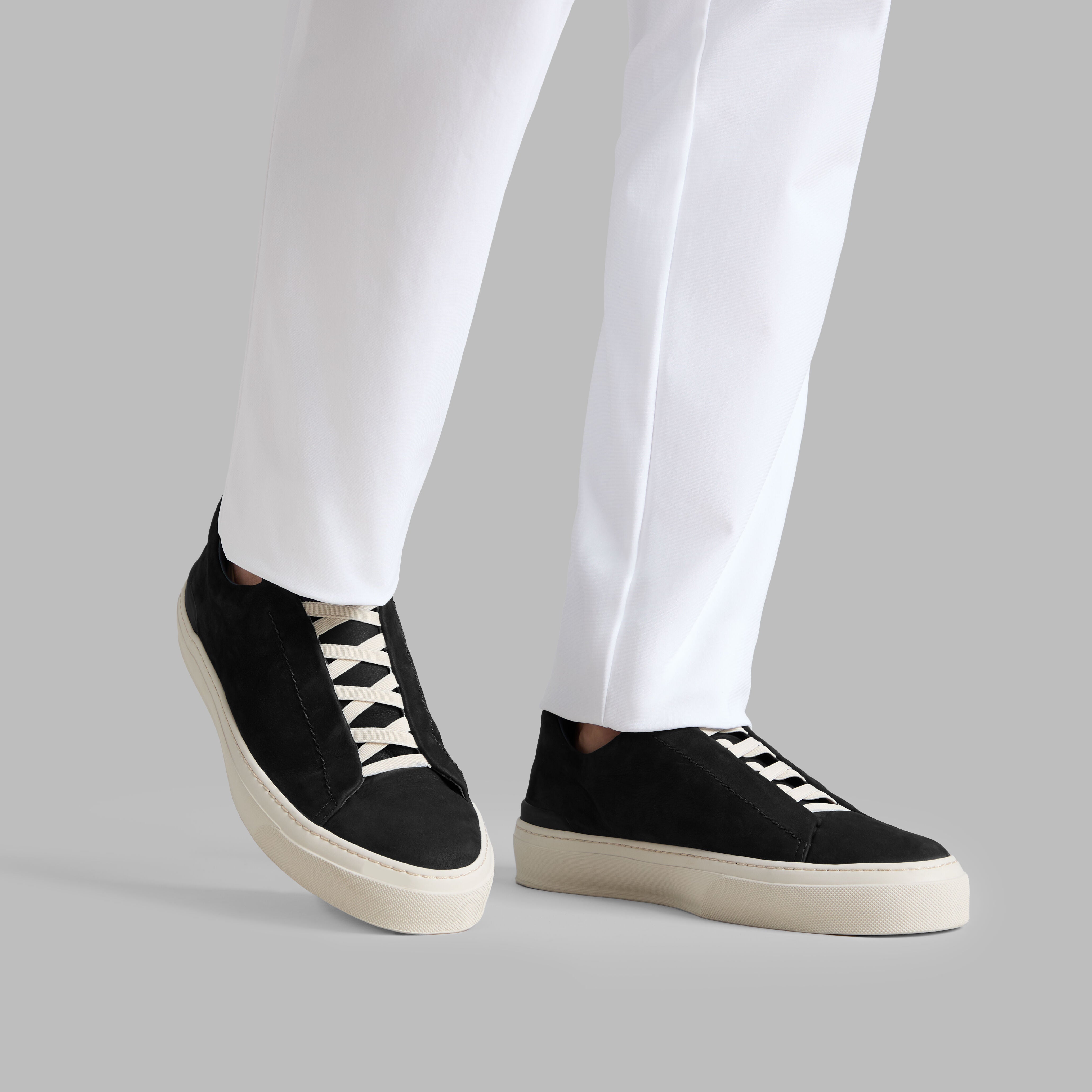 ENDEAVOUR SLIP ON LEATHER SNEAKER