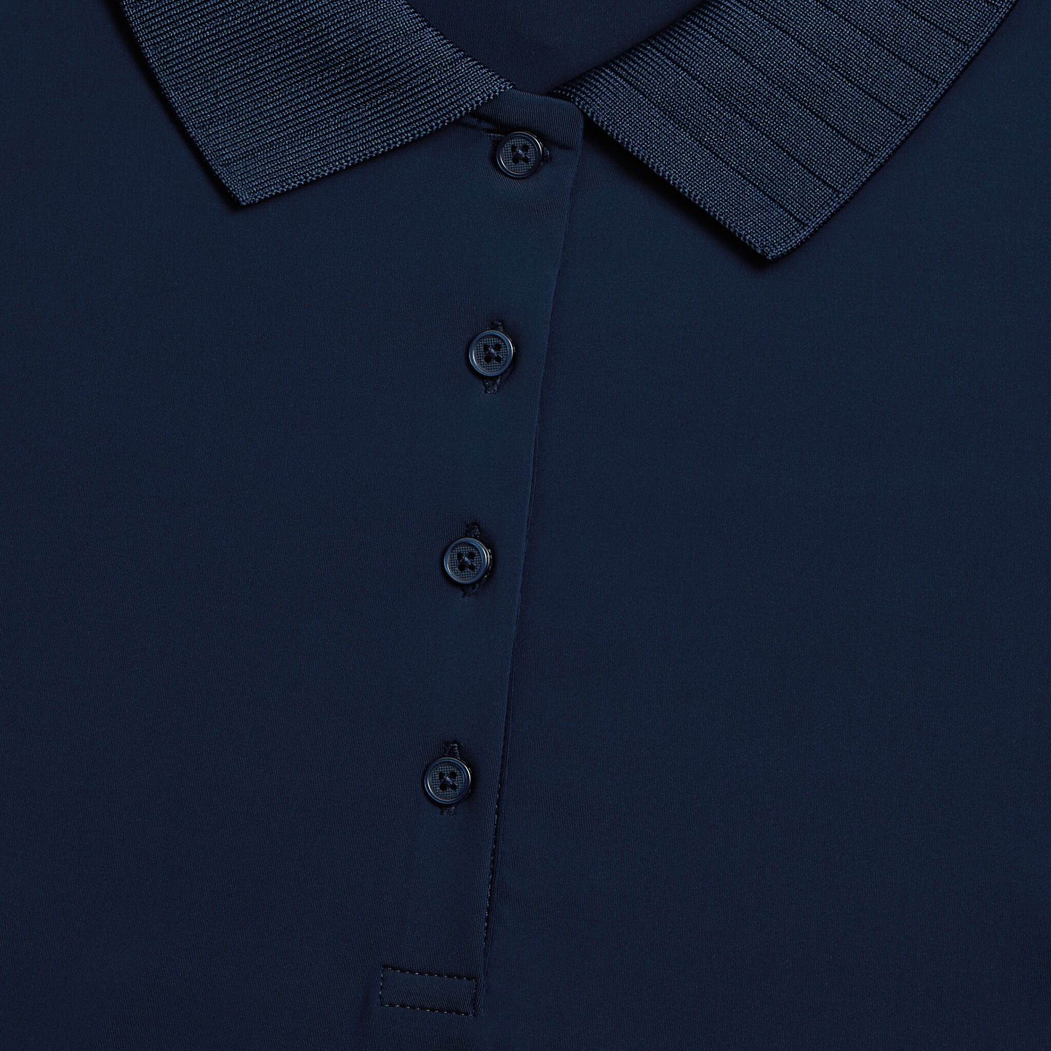 PLEATED COLLAR SILKY TECH NYLON SLEEVELESS POLO