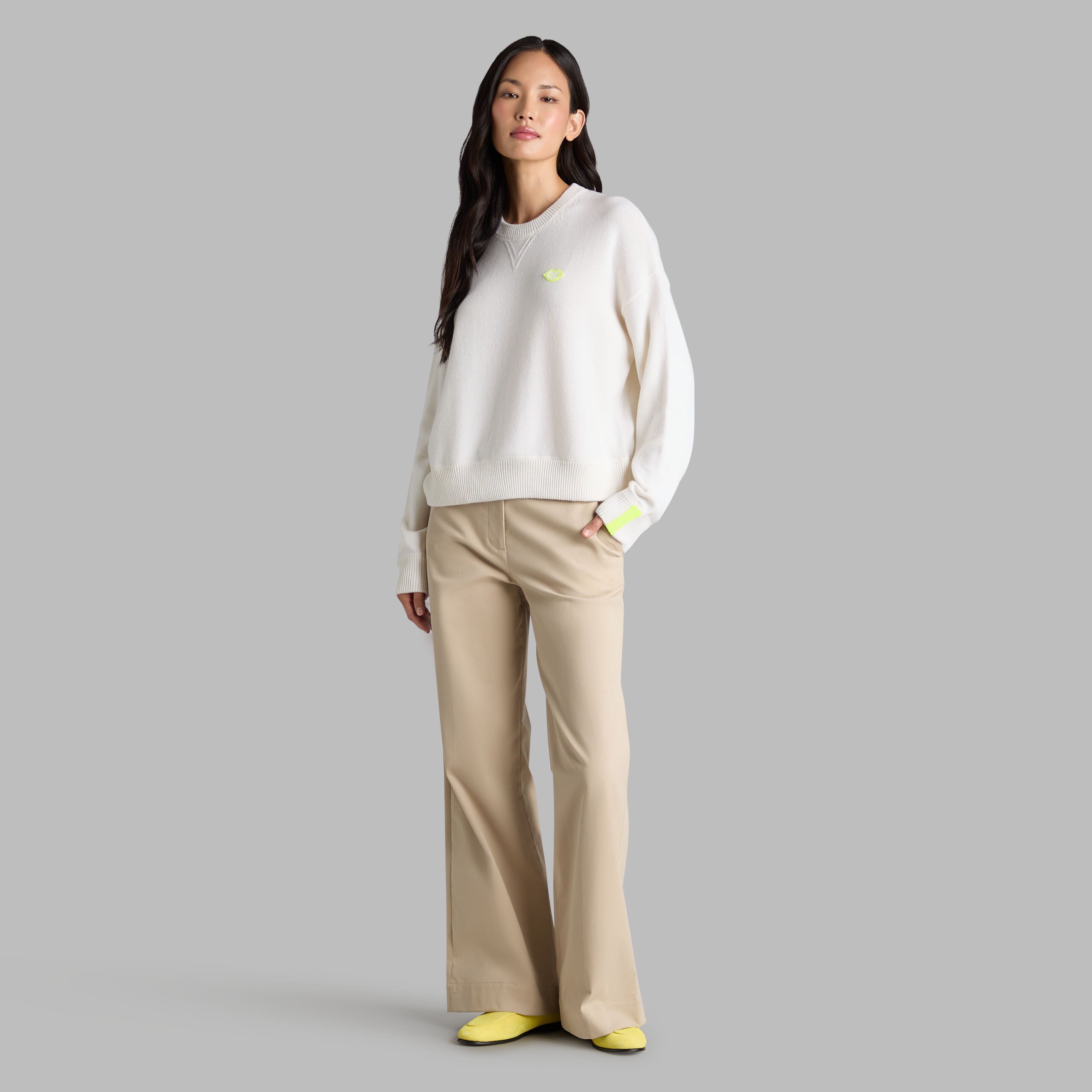 TIPPED CASHMERE CREWNECK SWEATER