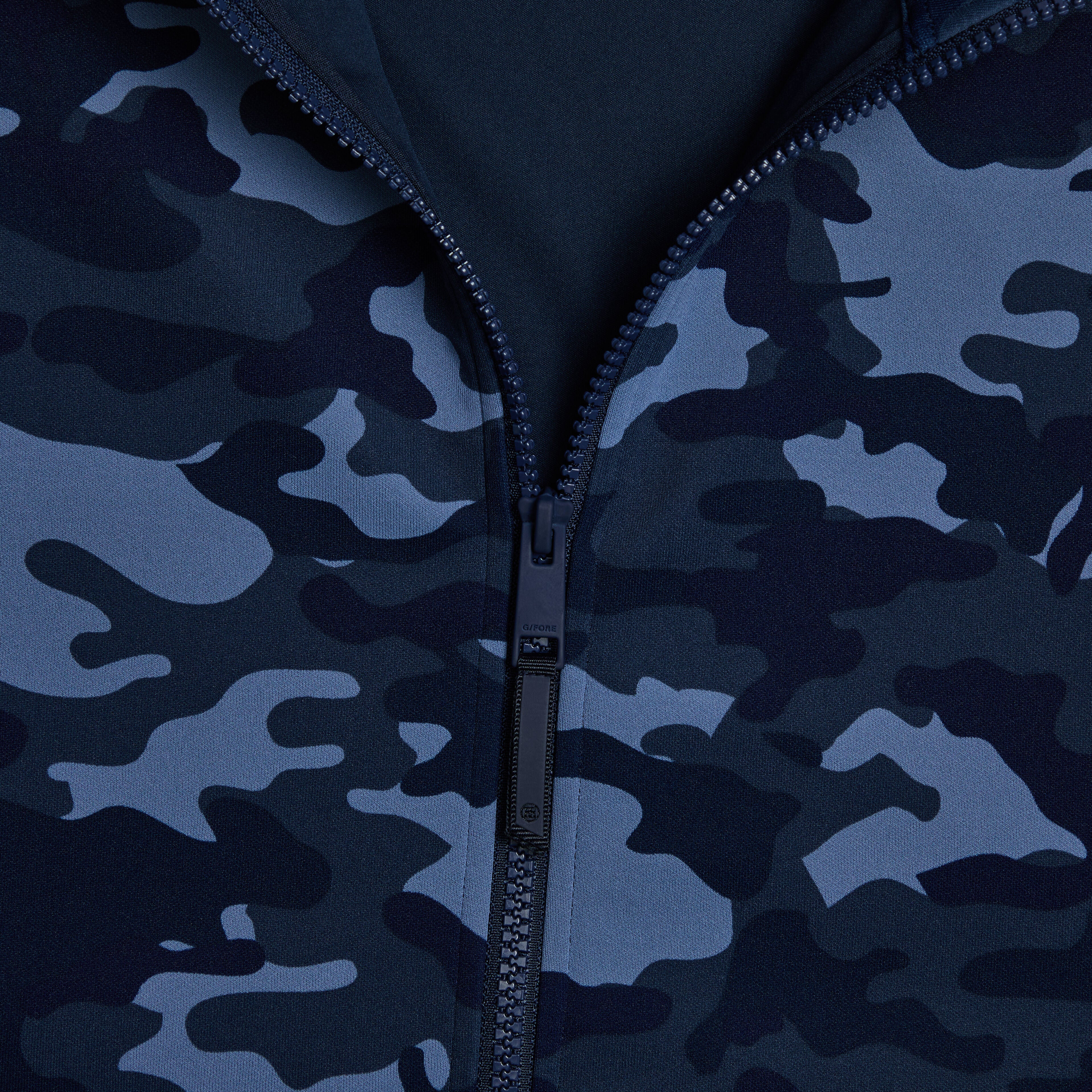 DOUBLE KNIT CAMO VEST