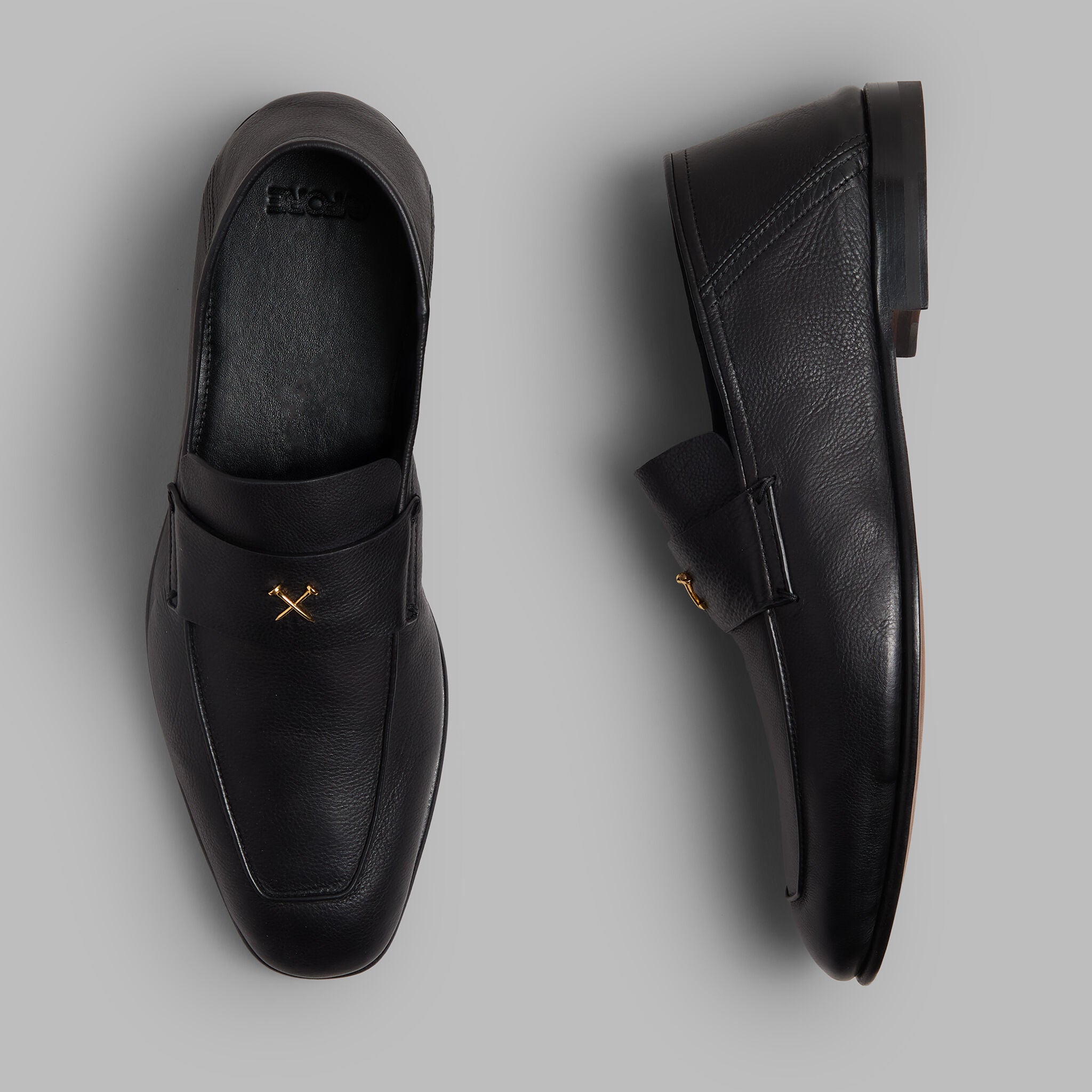 METAL TEES LEATHER FLEX LOAFER