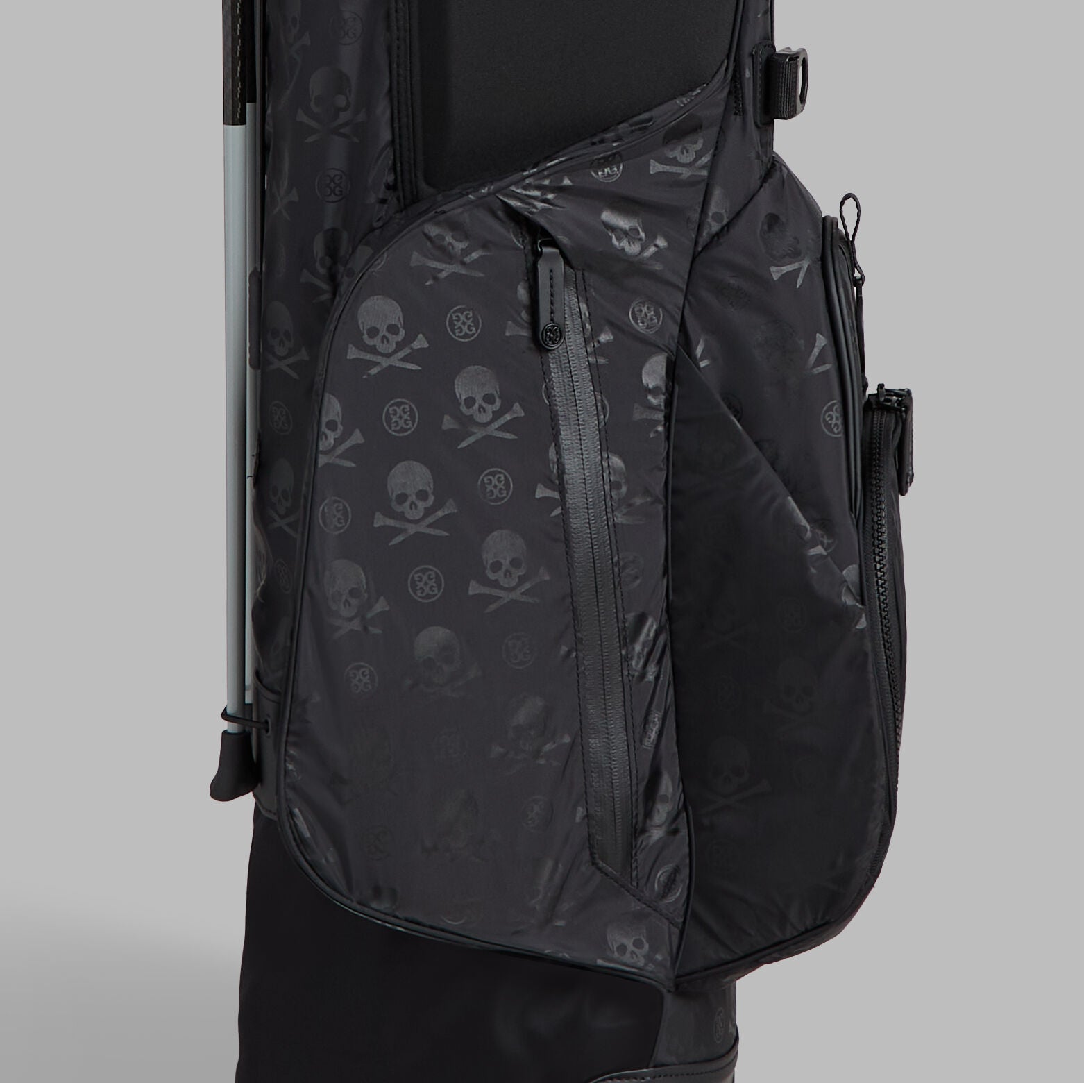 SCRAMBLE SKULL & TEES PARACHUTE CARRY GOLF BAG