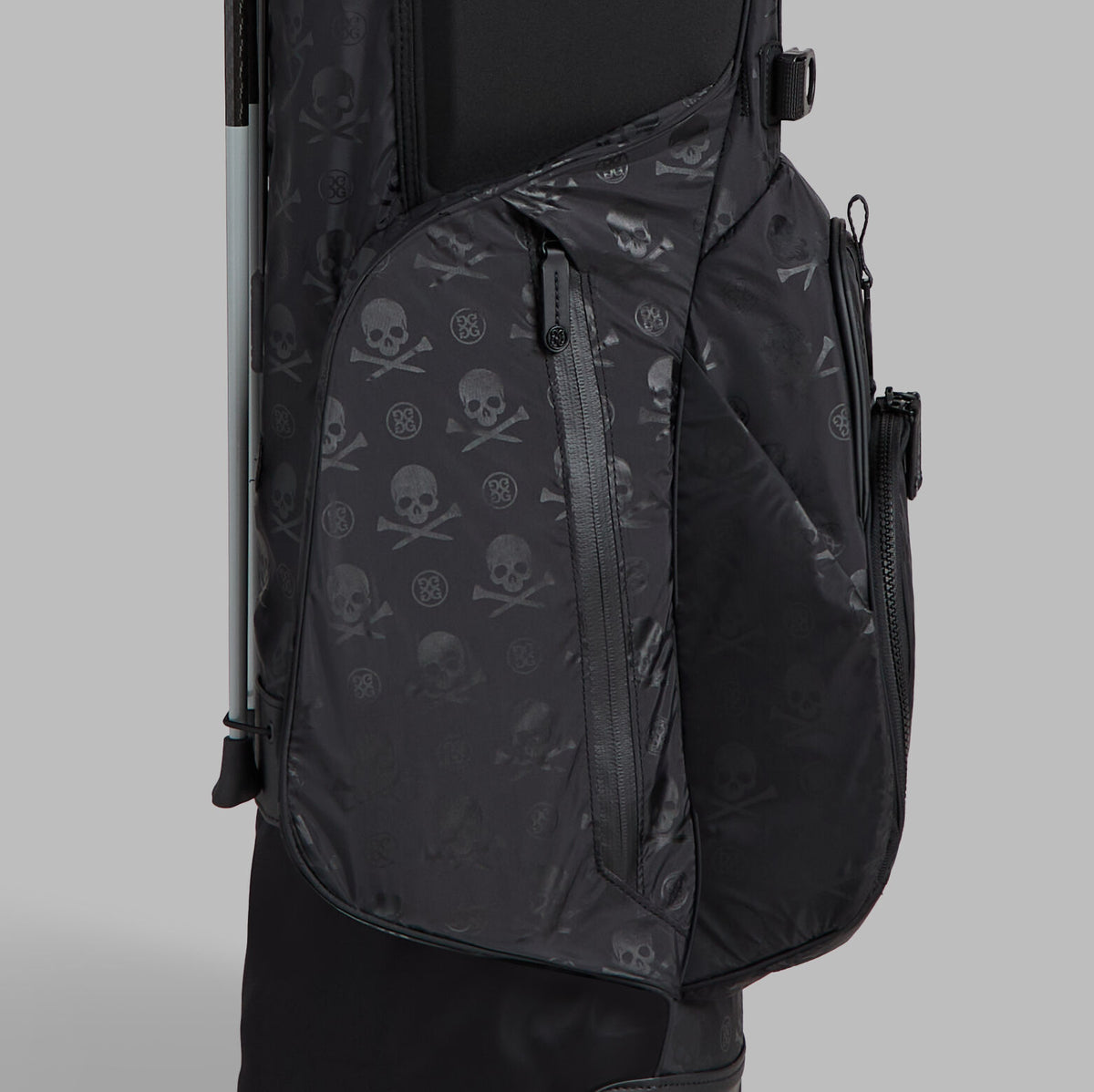 SCRAMBLE SKULL & TEES PARACHUTE CARRY GOLF BAG