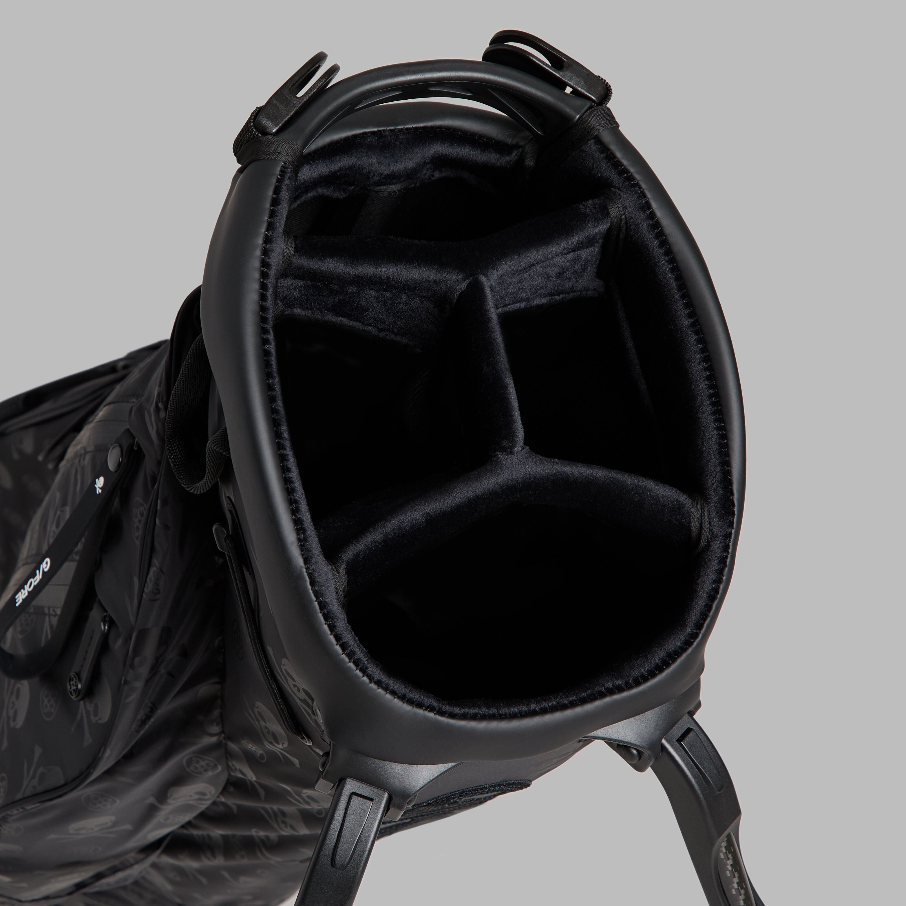 SCRAMBLE SKULL & TEES PARACHUTE CARRY GOLF BAG
