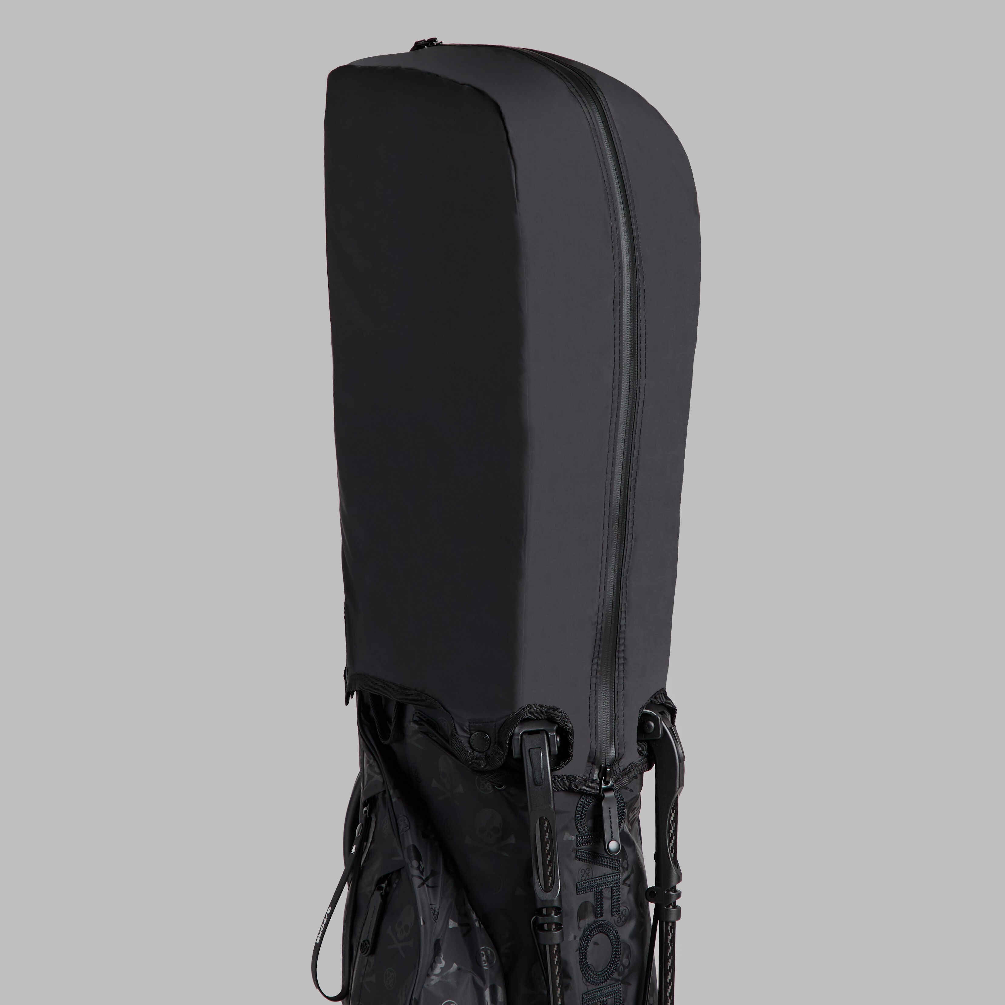 SCRAMBLE SKULL & TEES PARACHUTE CARRY GOLF BAG