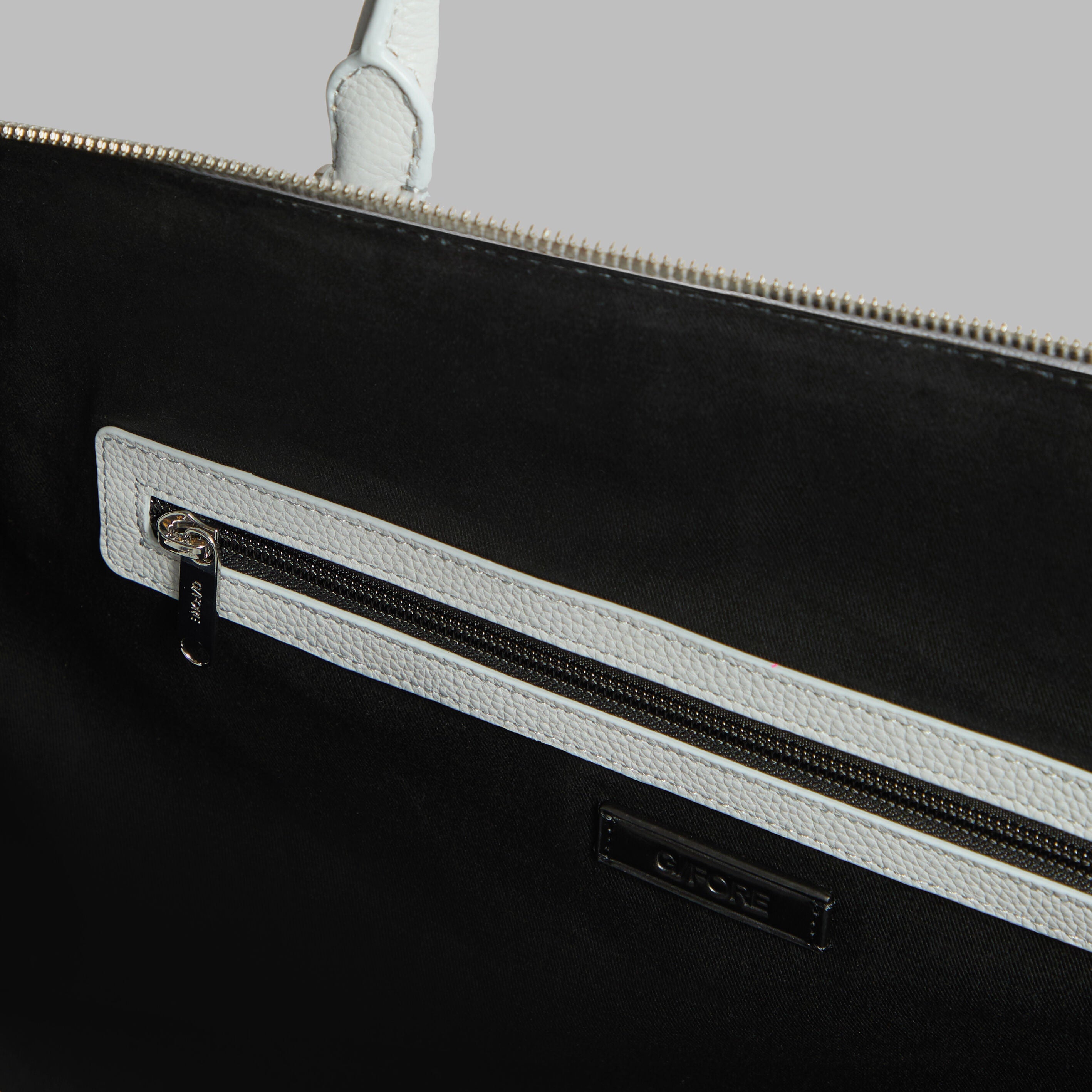 EMBOSSED SKULL & TEES LEATHER WEEKENDER