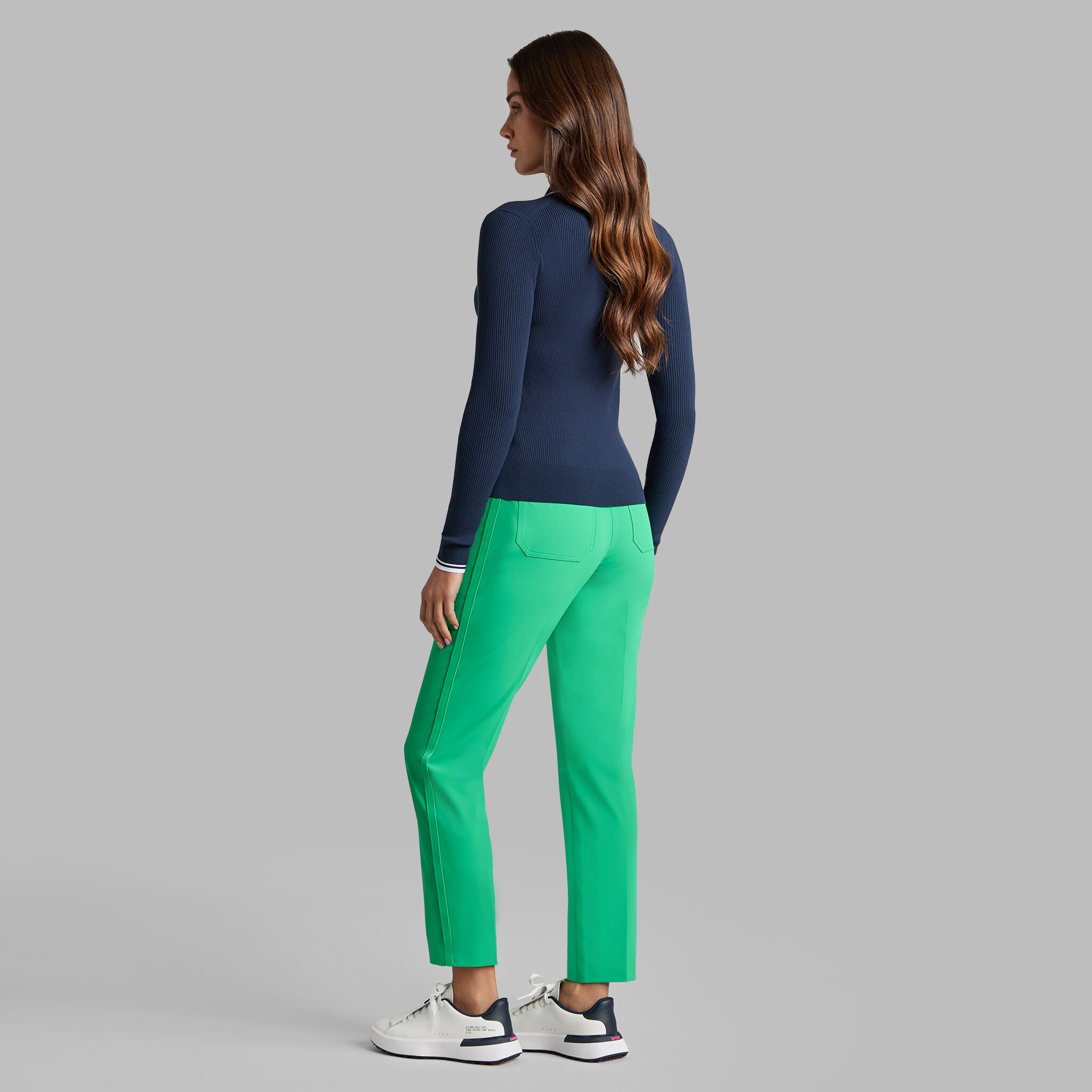 STRETCH PERFORMANCE TWILL STRAIGHT LEG TROUSER