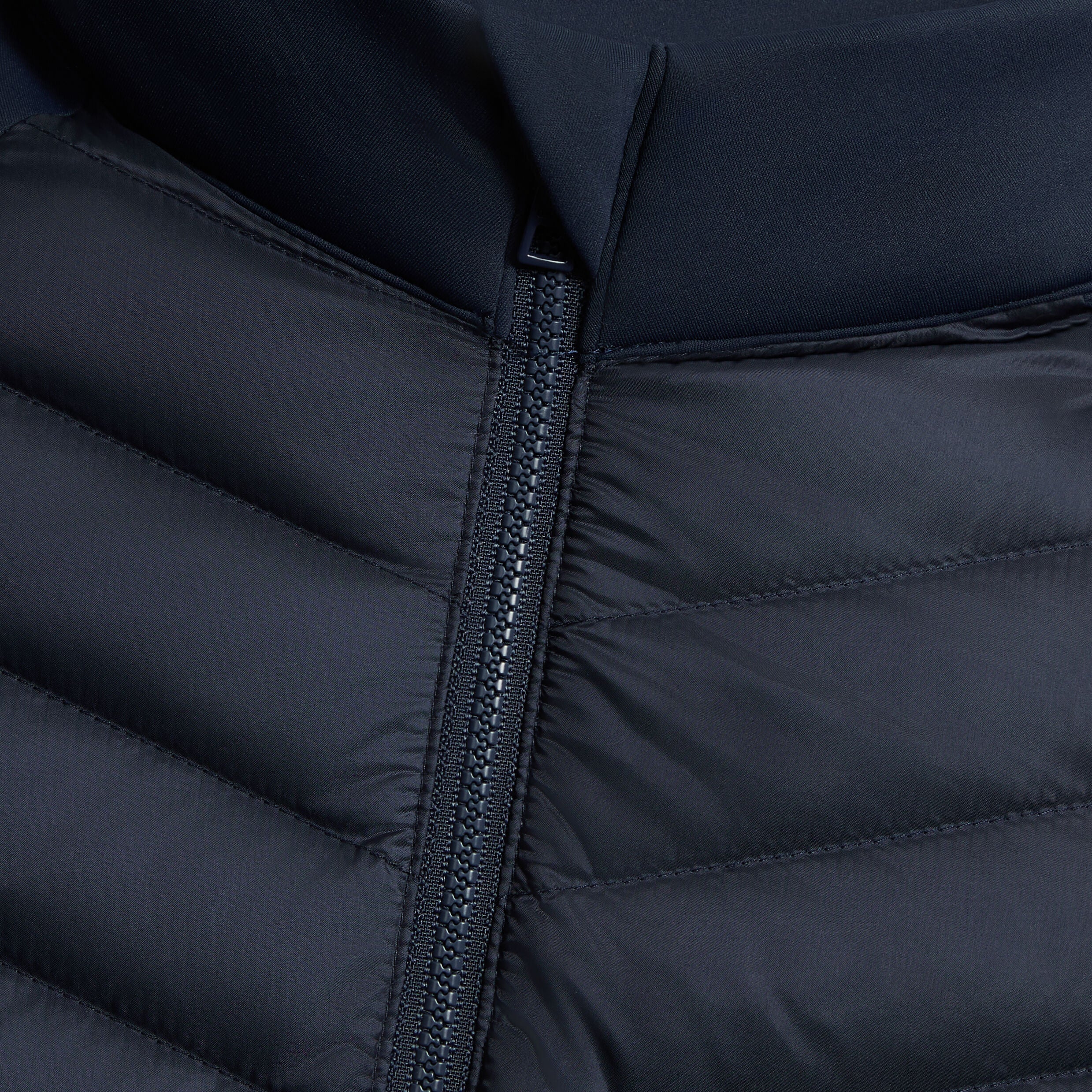 V-DOWN QUILTED HYBRID JACKET