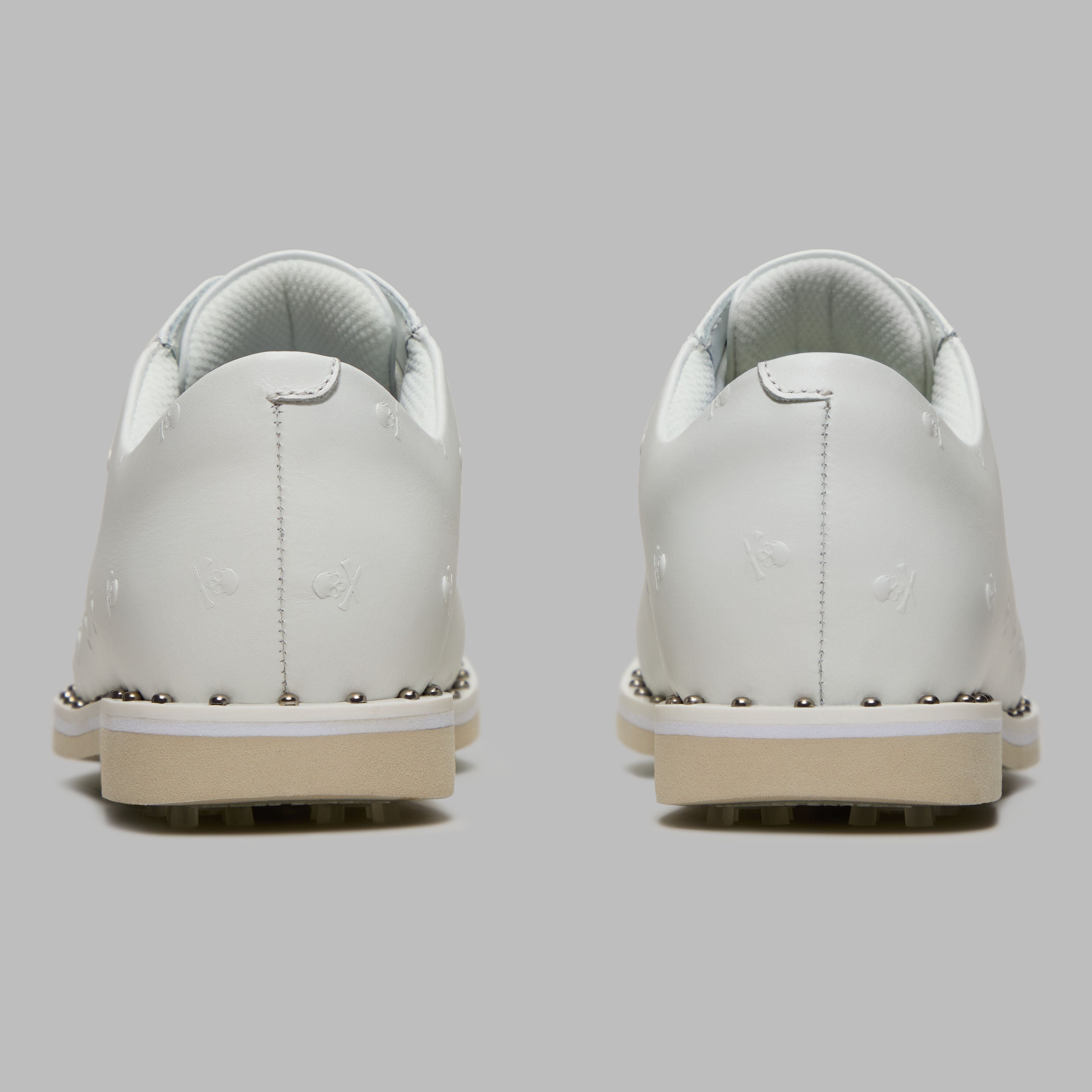 GALLIVANTER STUDDED LEATHER SKULL & TEES GOLF SHOE
