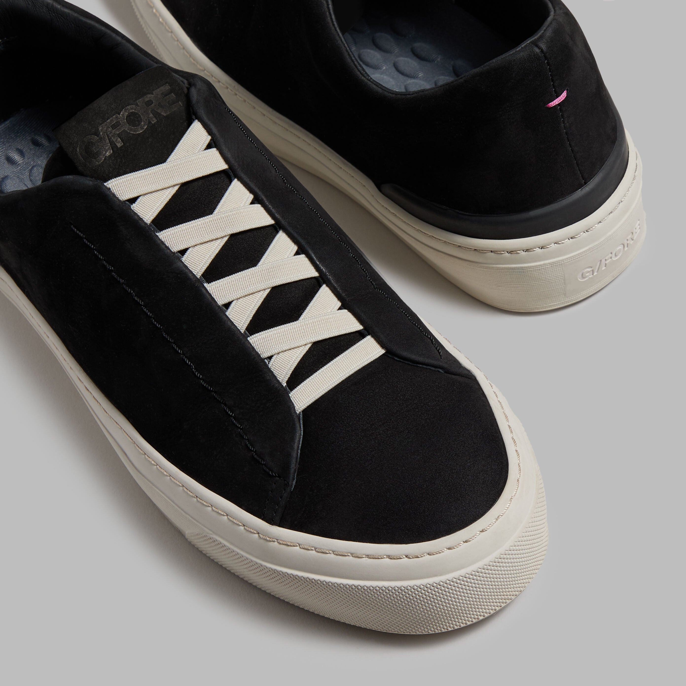 ENDEAVOUR SLIP ON LEATHER SNEAKER
