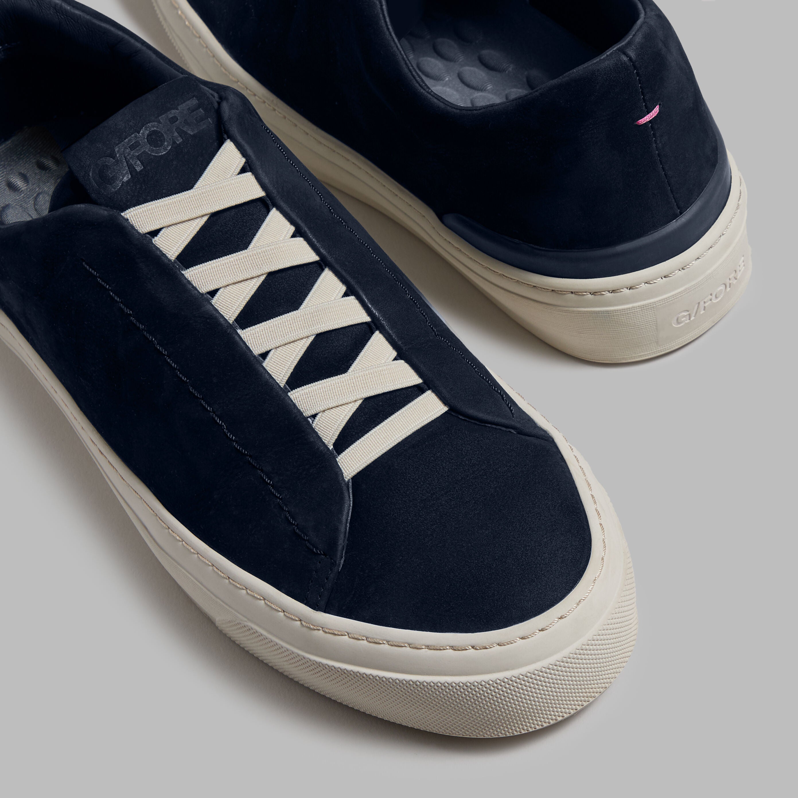 ENDEAVOUR SLIP ON LEATHER SNEAKER