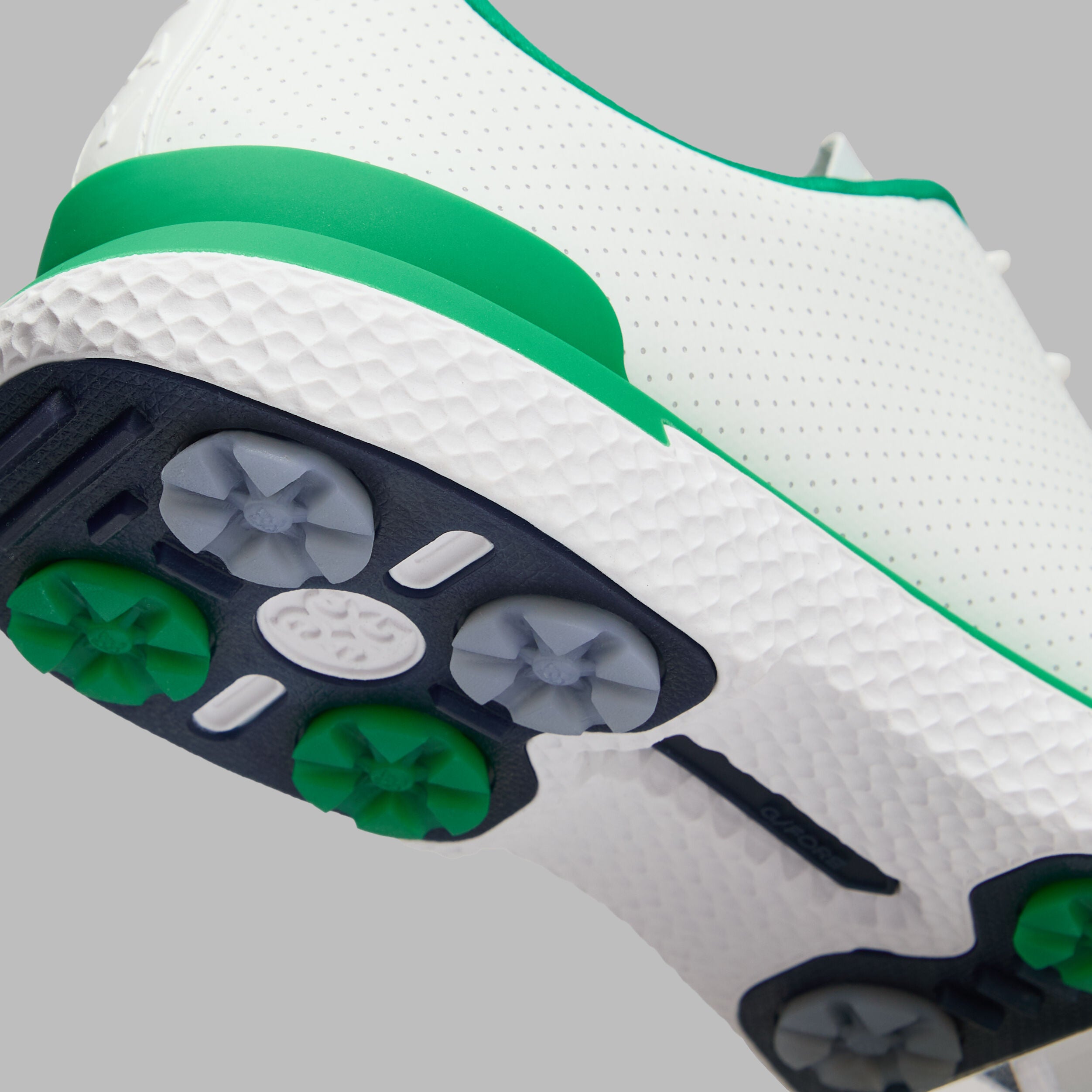 GALLIVAN2R PERFORATED KILTIE GOLF SHOE