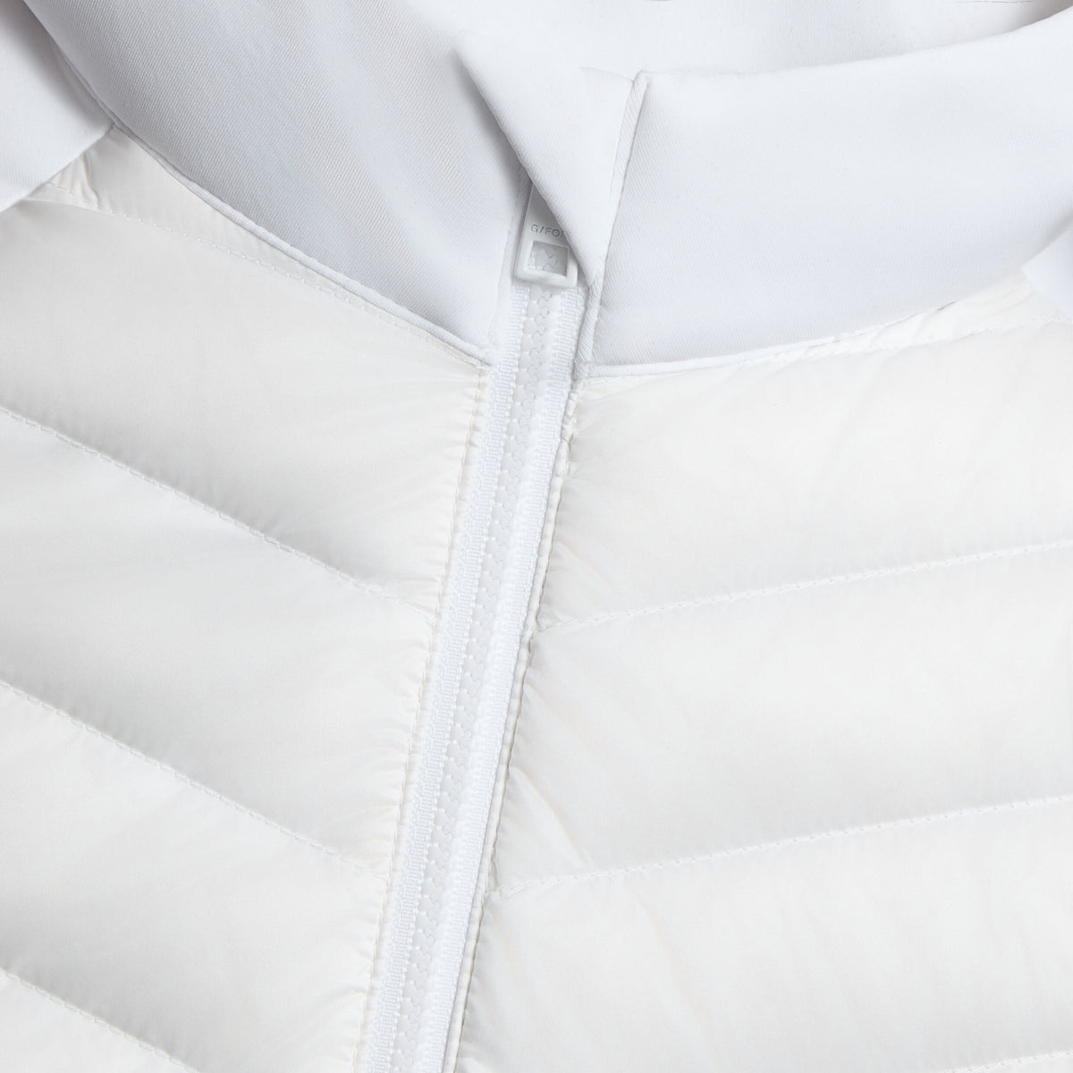 V-DOWN QUILTED HYBRID JACKET